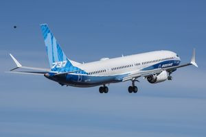 IAG commits to 737 MAX order